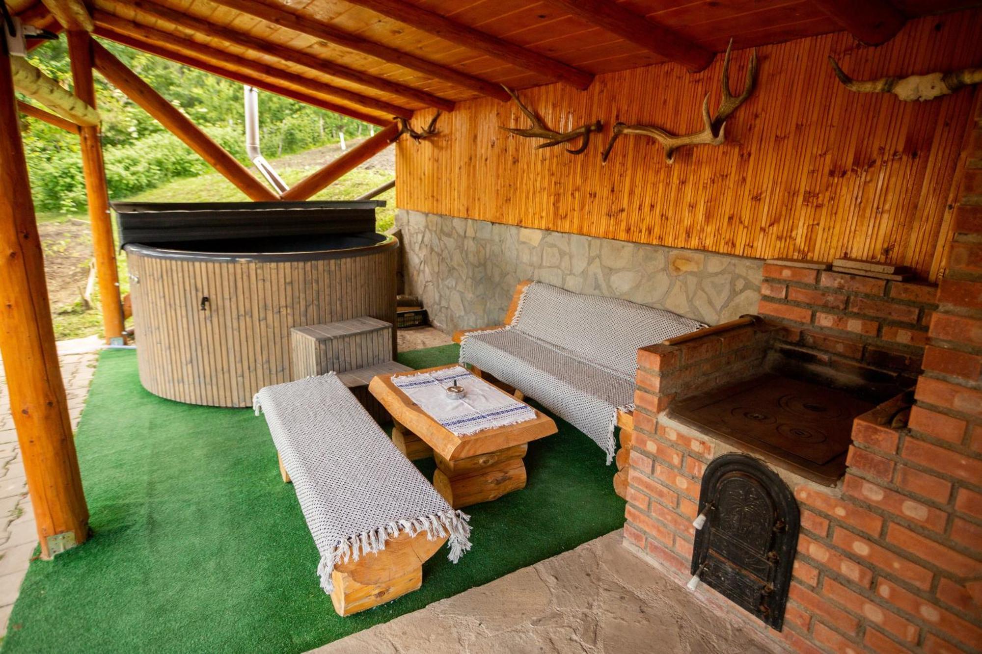 Casa Rumelia Paltineni エクステリア 写真