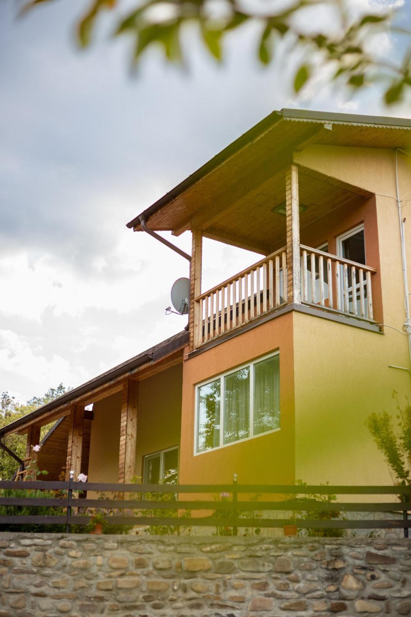 Casa Rumelia Paltineni エクステリア 写真