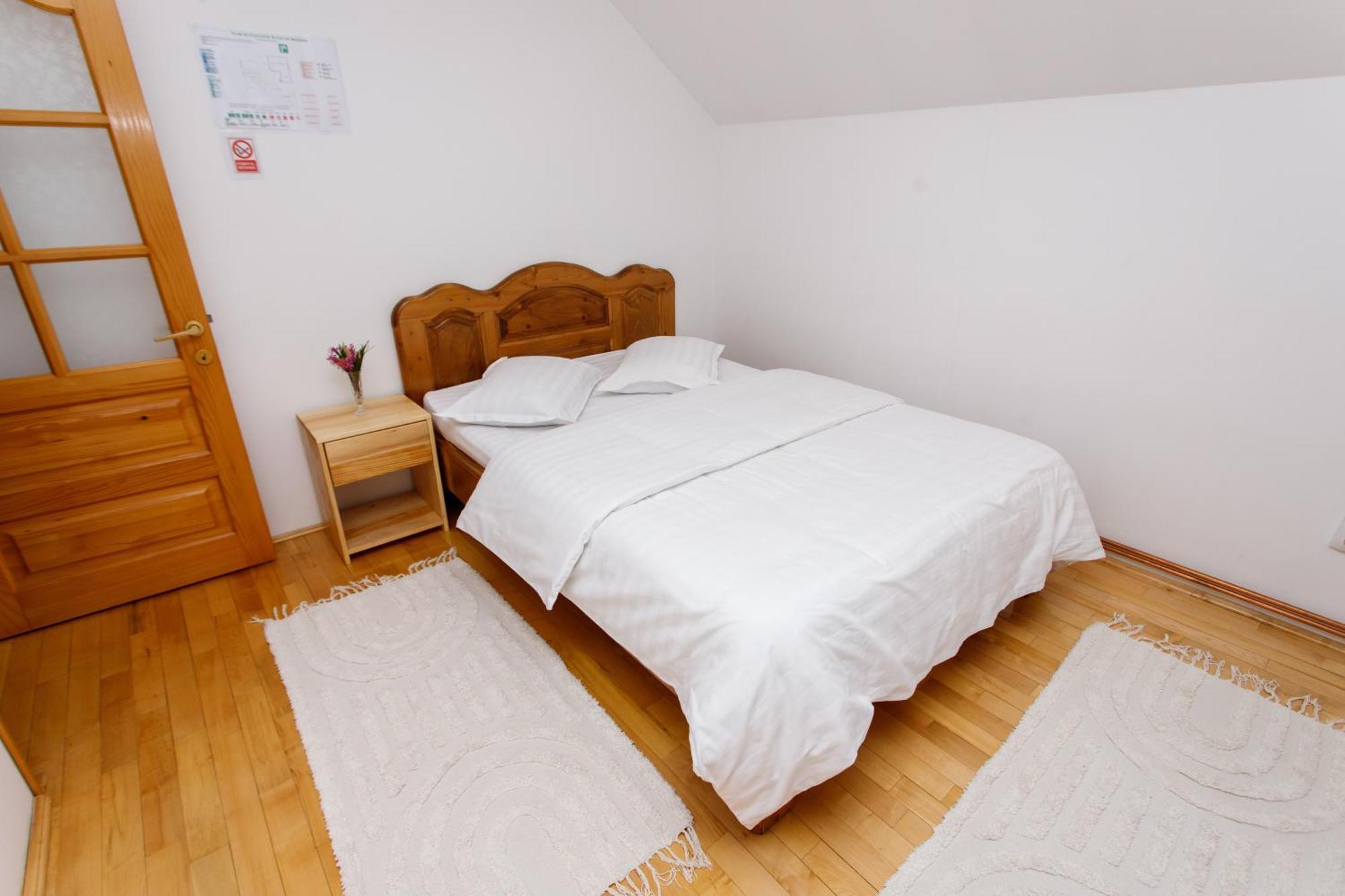 Casa Rumelia Paltineni エクステリア 写真
